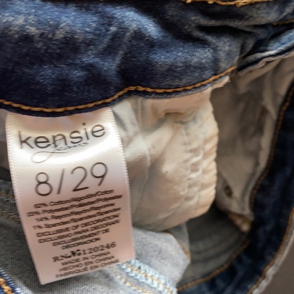 Kensie Jeans. - Picture 9 of 9